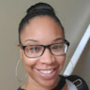 Meet your Posher, Monique